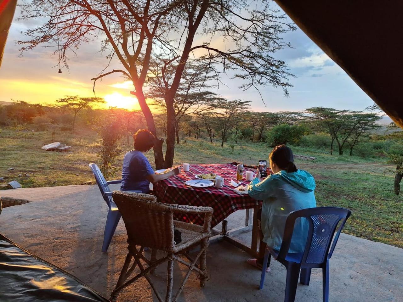 Maasai Mara Sfari camp in kenya Bed & Breakfast Sekenani Bagian luar foto